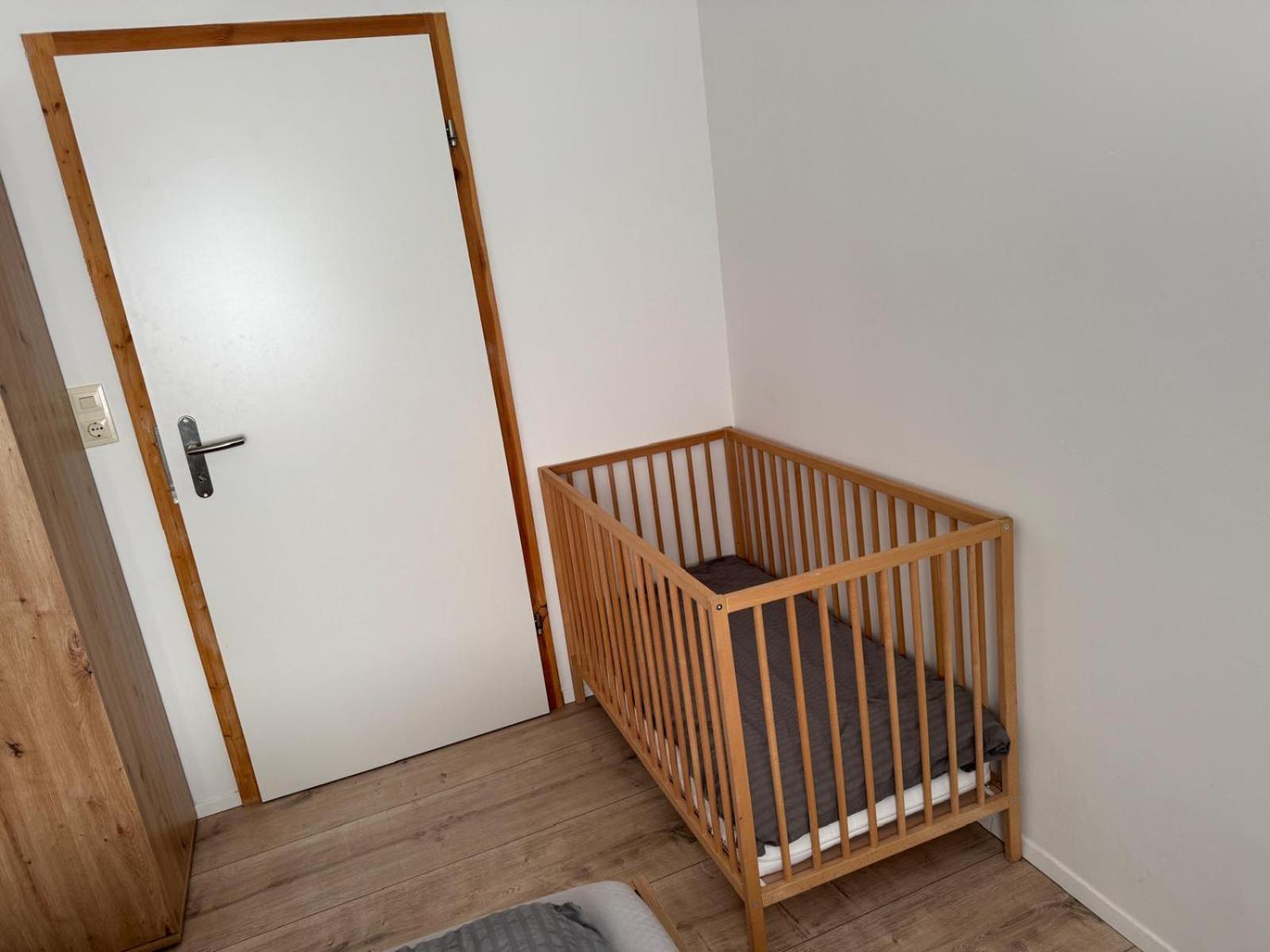 Ferienwohnung "Jumbo" In Coburg ! - 100Mq Im Og1 Mit Privatparkplatz & Balkon Exterior foto